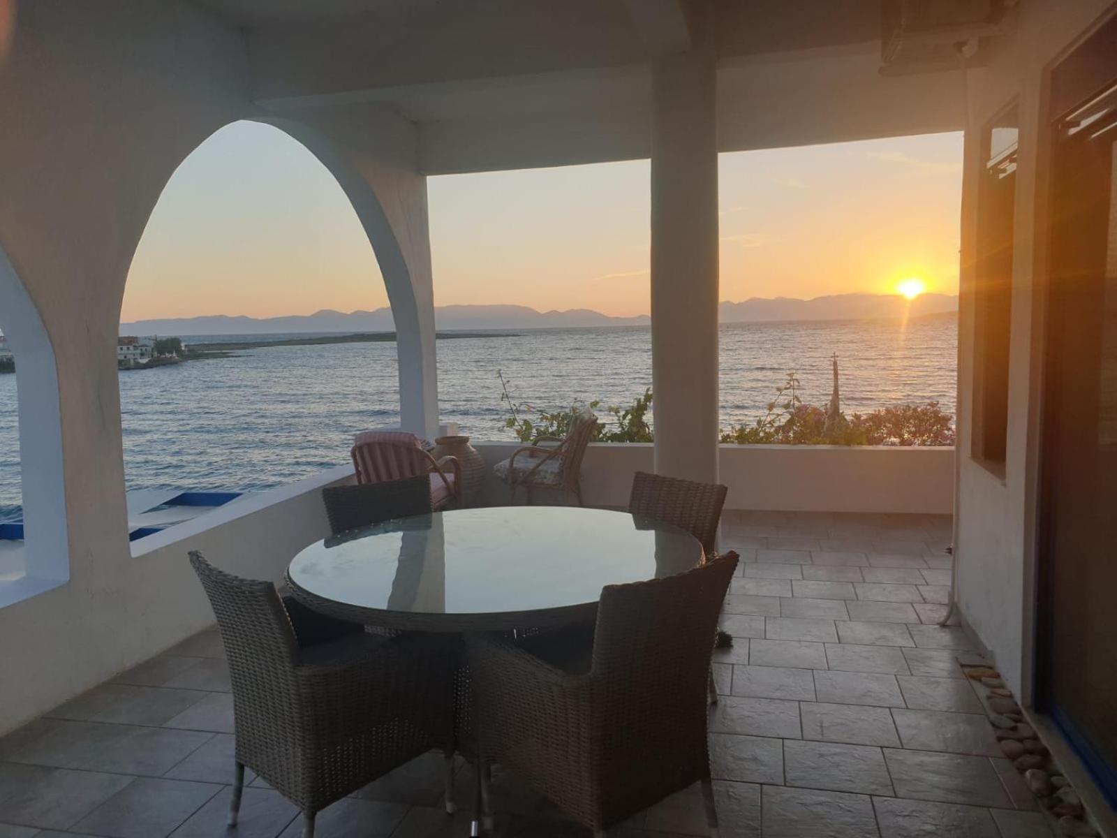 Sunset Holiday House Archangelos  Dış mekan fotoğraf